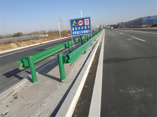黄山公路护栏守护安全横跨多个行业的应用