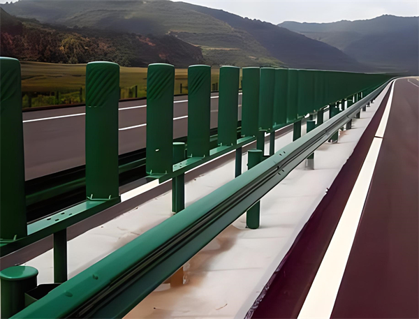 黄山三波护栏板在高速公路的应用
